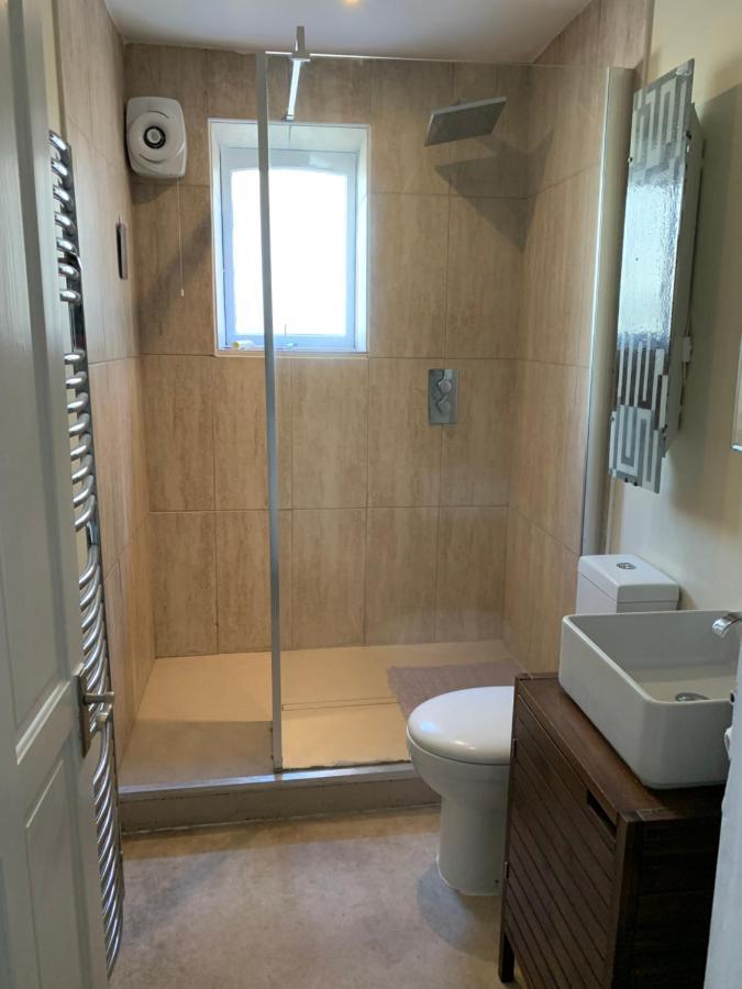 1 Bedroom Central Flat With Parking Space Edimburgo Esterno foto