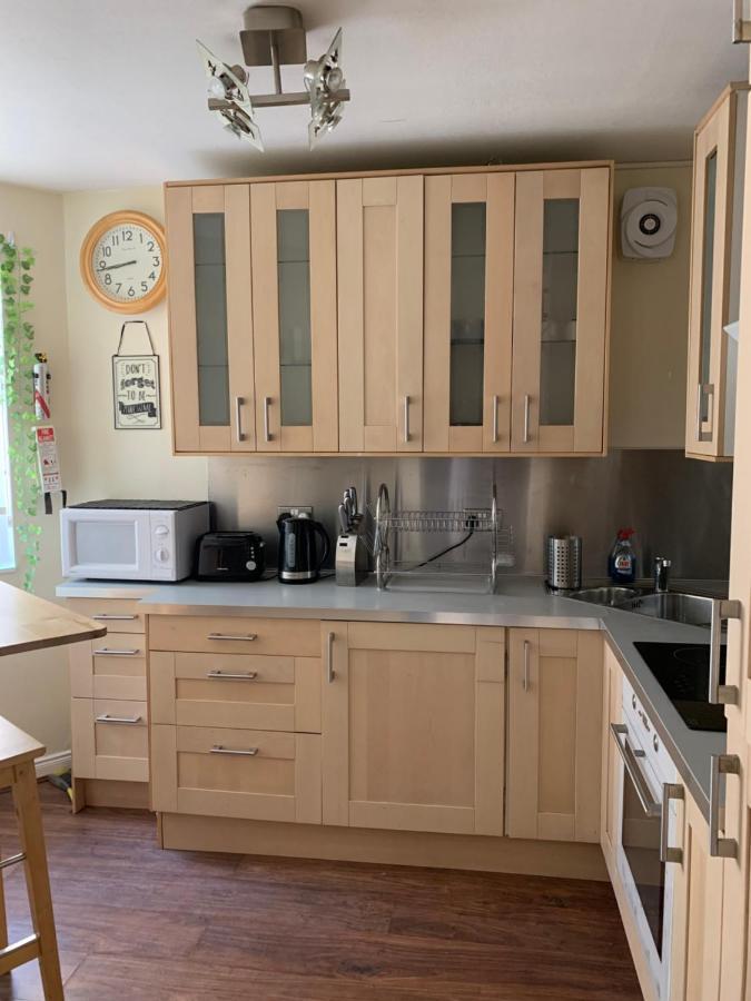 1 Bedroom Central Flat With Parking Space Edimburgo Esterno foto