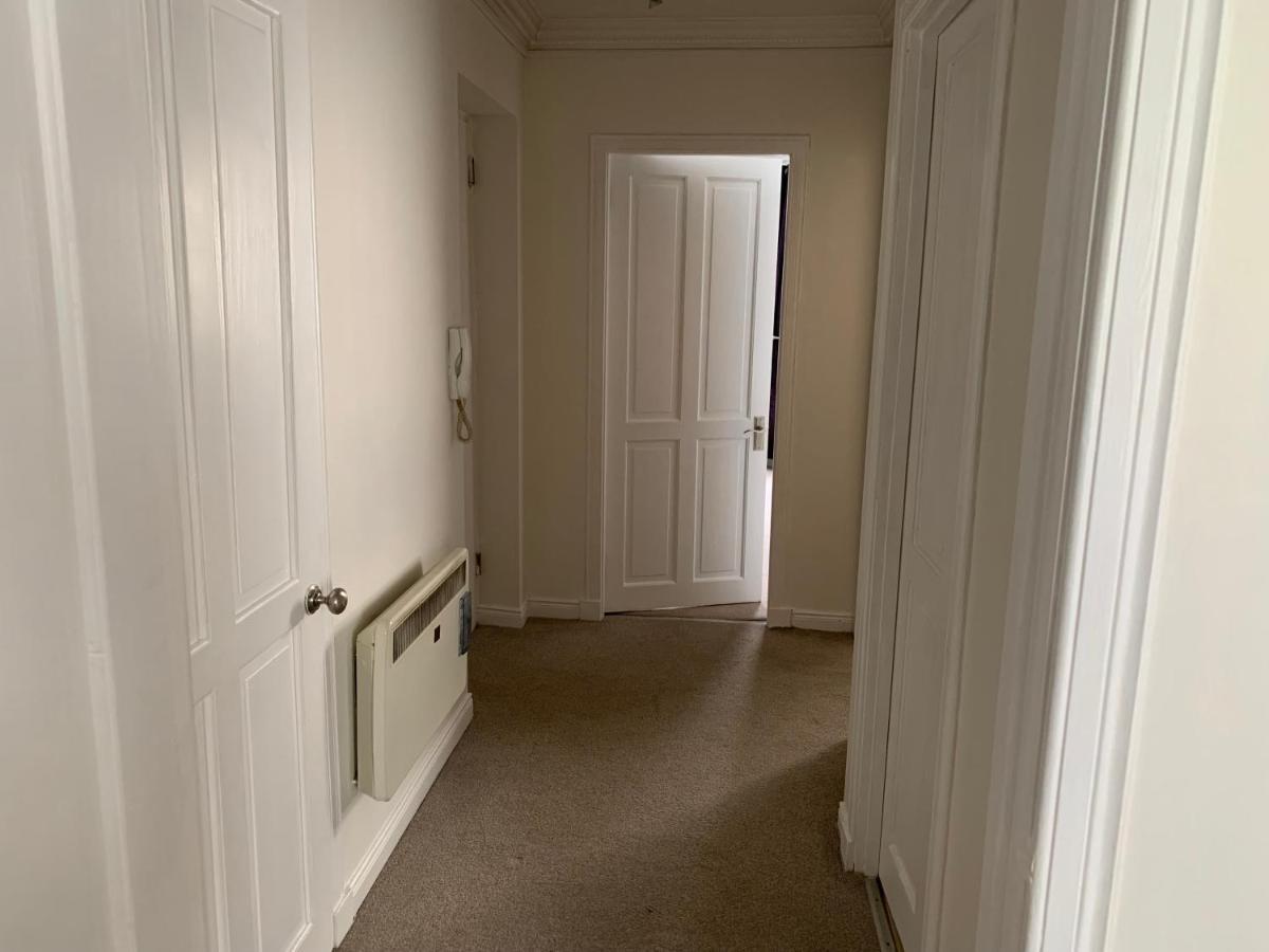 1 Bedroom Central Flat With Parking Space Edimburgo Esterno foto