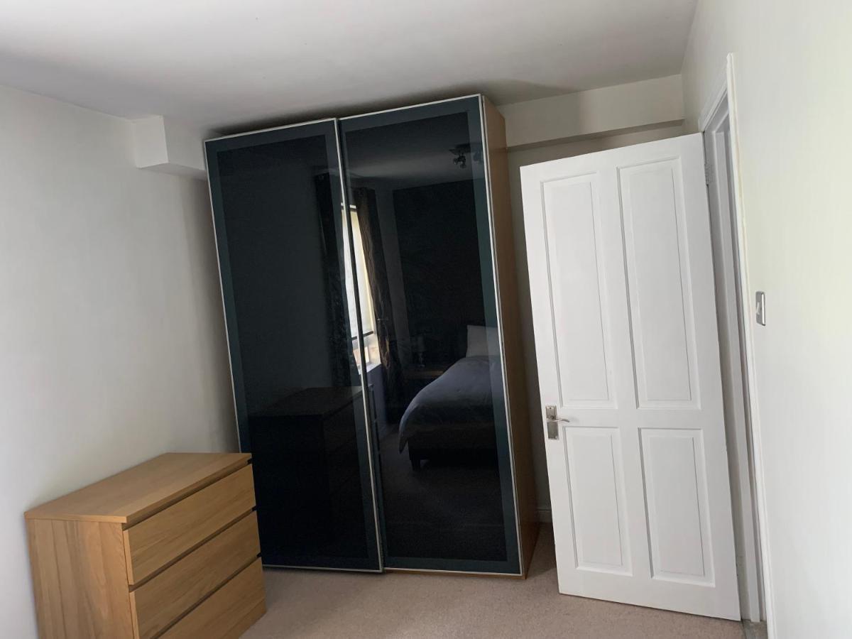 1 Bedroom Central Flat With Parking Space Edimburgo Esterno foto
